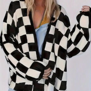 Black Casual Women's Plus Size Plaid Round Neck Long Sleeve Knit Cardigan